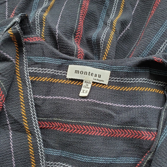 🔥3/$30 Belted Crossover Blouse - Picture 10 of 11